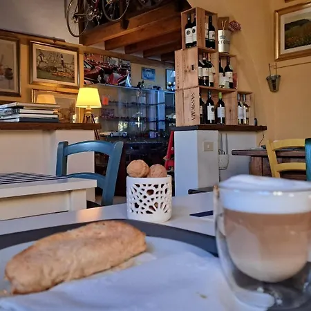 La Corte Di Stelio 住宿加早餐酒店 比萨