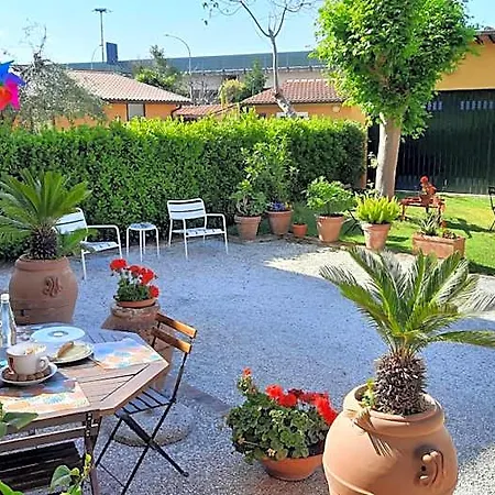 La Corte Di Stelio Bed & Breakfast 3*