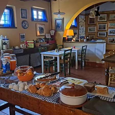 ベッド・アンド・ブレックファスト La Corte Di Stelio 3*